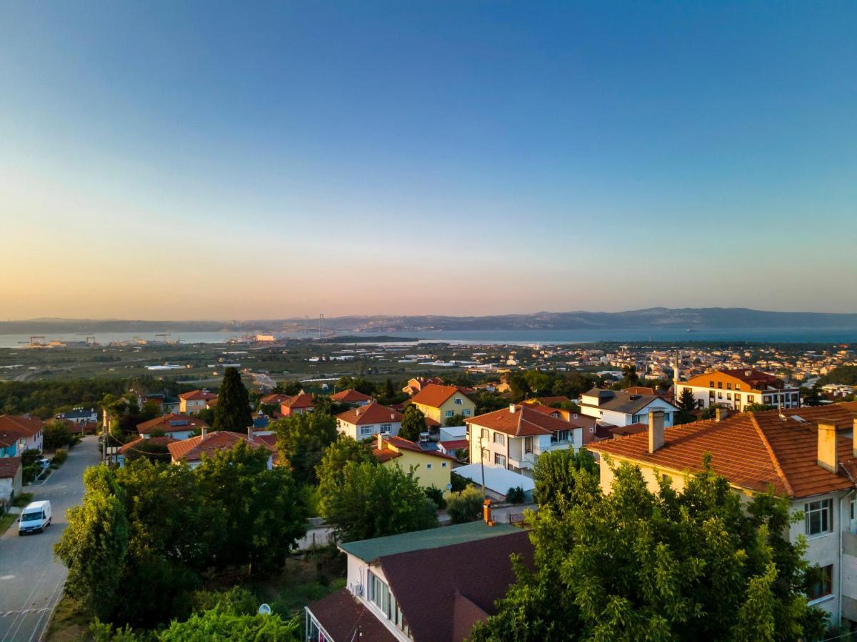 Lagun Palas Yalova  Luaran gambar